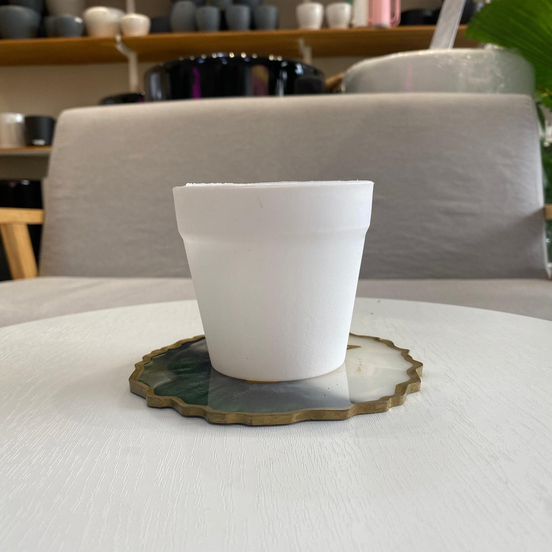 Classic Plastic Pot