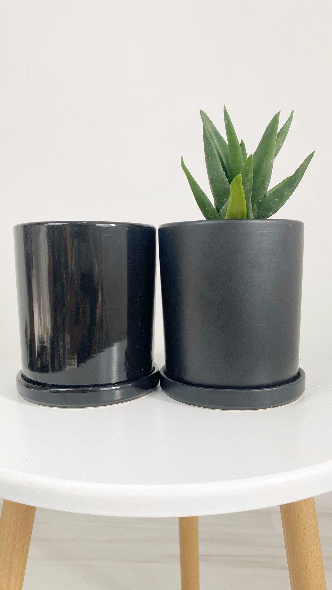 ES1257 Cylinder Glazed Clay Desk Ceramic Pot with Ceramic Saucer